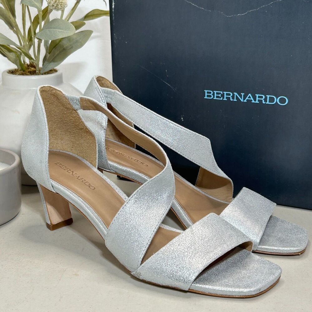 Bernardo Camille Pumps Silver Tumbled Metallic Suede Kitten Heels Women's US 9M
